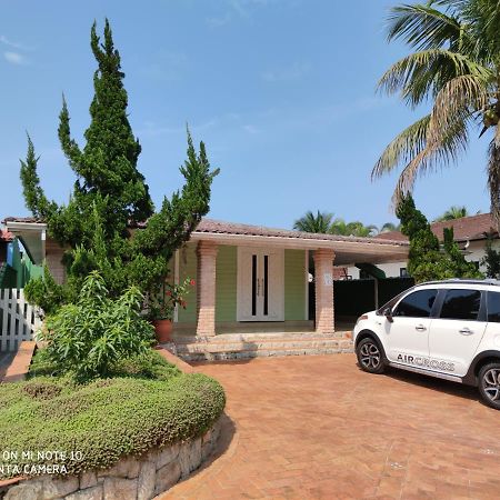 ברטיוגה Casa Com Piscina Morada Da Praia מראה חיצוני תמונה
